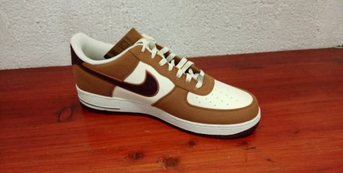 AIR FORCE 1 07 LV8 nagyméretű cipő - fehér - 52.5